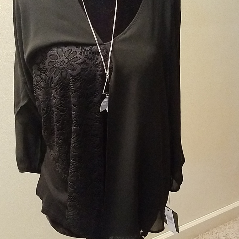 Blouse - Picture 5 of 8